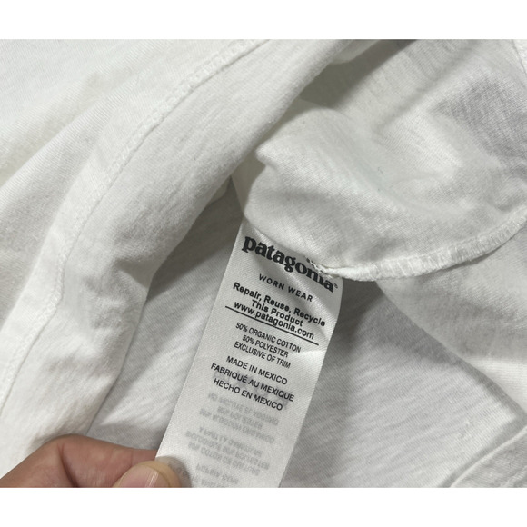Patagonia T Shirt Womens Extra Small Slim Fit Bear Mountain Organic Cotton Blend - Picture 4 of 9